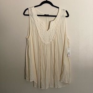 NWT cream lace swing top